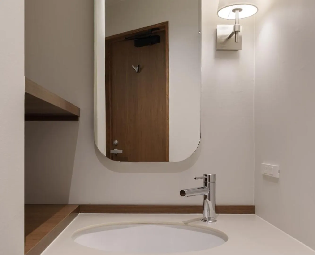 The B Osaka-Shinsekai Hotel